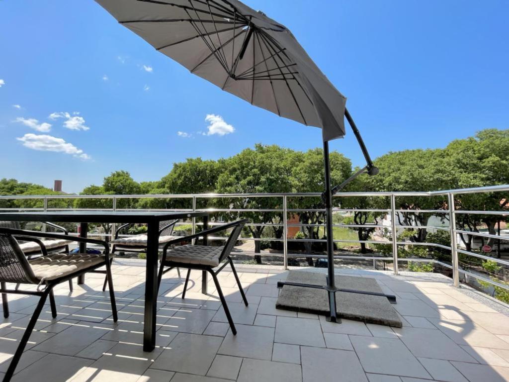 Lemon Tree Apartments photo