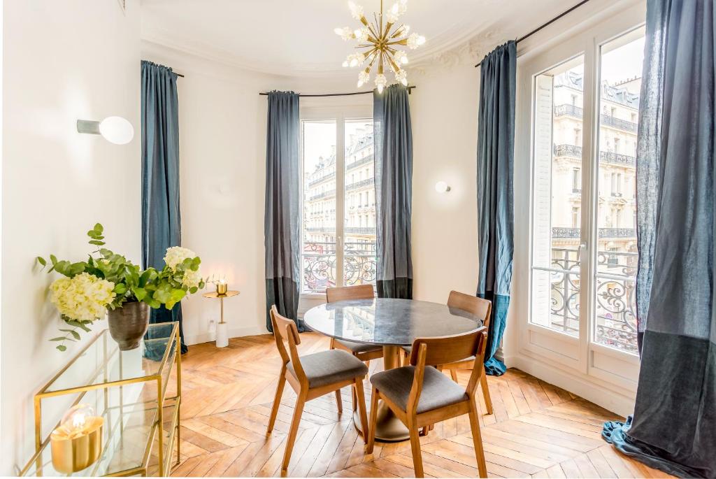 Habitat Parisien - 2BR-2BA - AC - Balcony - Opéra - 4