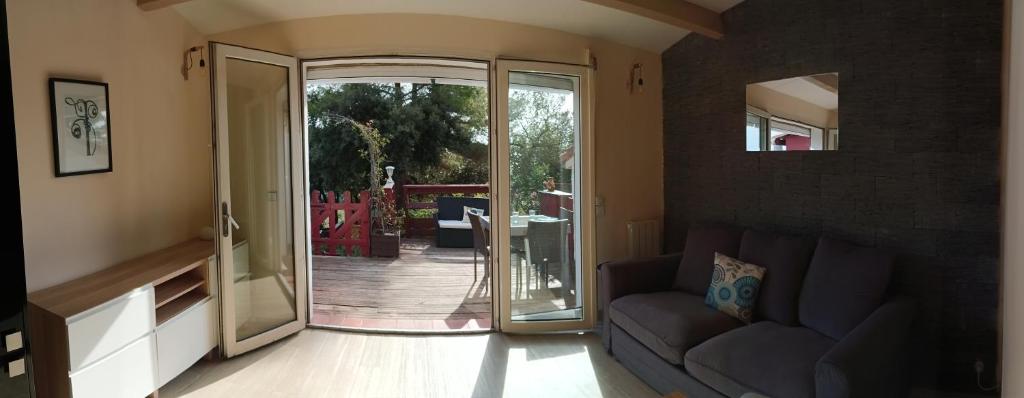 petite maison au calme - piscine en copropriété, terrasse, mer, clim - 3