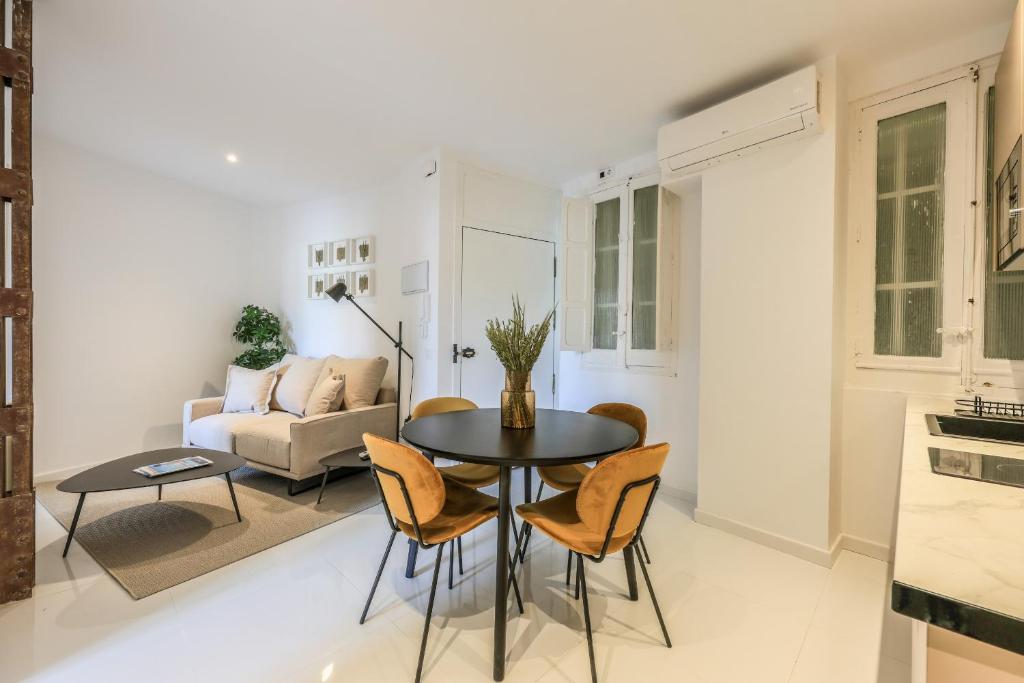Apartamento Embajadores XVIII, Мадрид