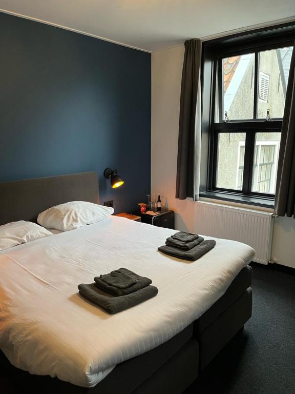 Hotel Grandcafe De Doelen photo