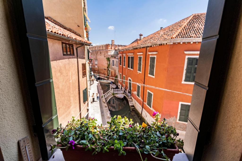 Al Campanile View and Terrace by Wonderful Italy - 3