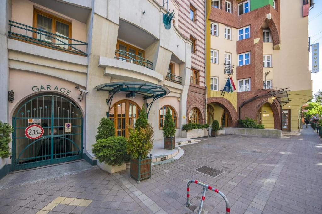 Corvin Hotel Budapest Residence photo