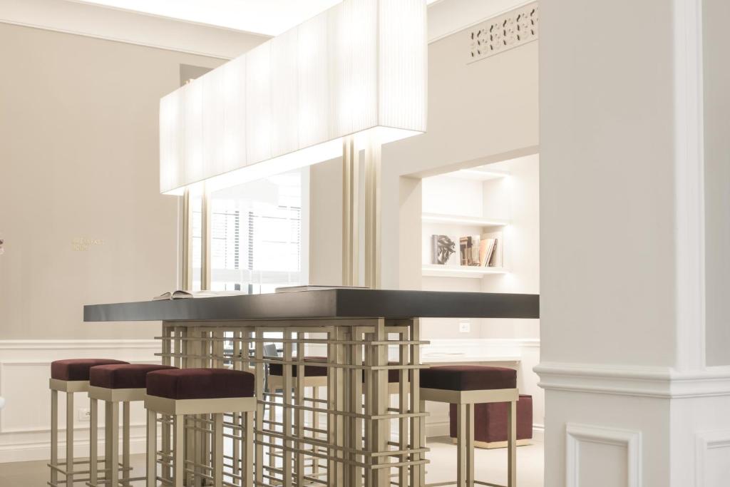 フロント・ロビー