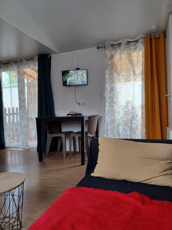 Le Cosy, mobil-home 4-6 personnes au camping les Sables du Midi à Valras-Plage - 4