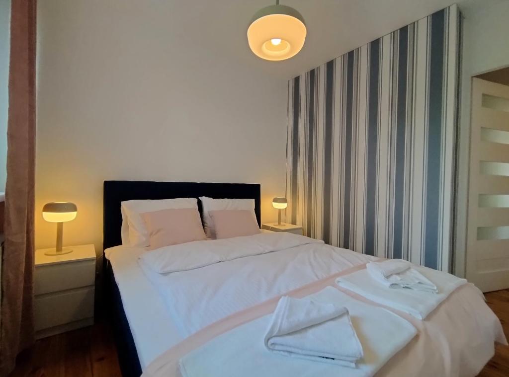 Tabago Studio 8, Opolí