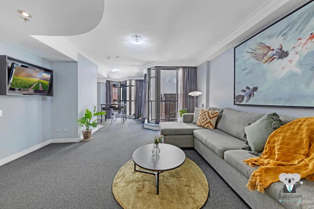 KozyGuru | Haymarket | Clean Modern 1 Apt | Best Location, Sydney