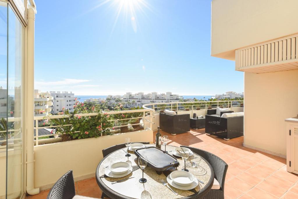 Myramar Penthouse 528 - 2