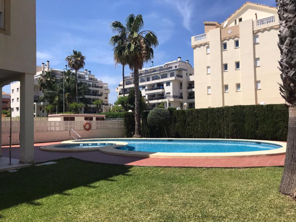 Lovely one bedroom unit with balcony and pool - 4