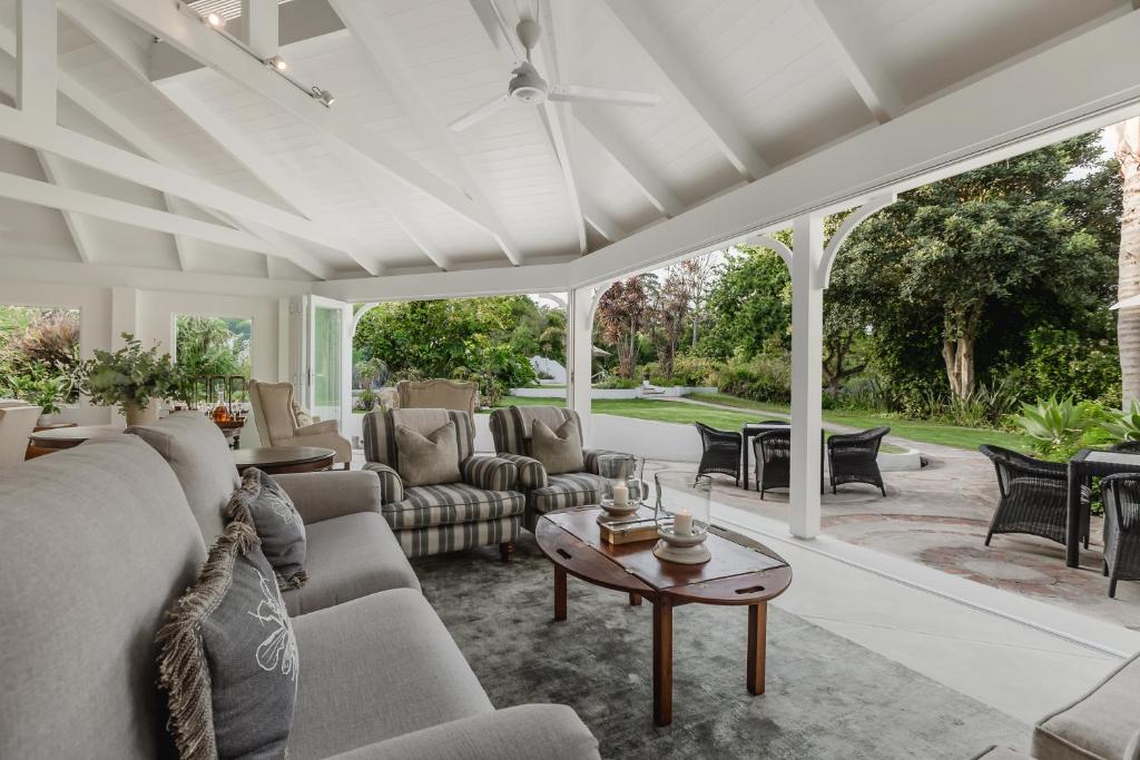 Hunters Country House photo