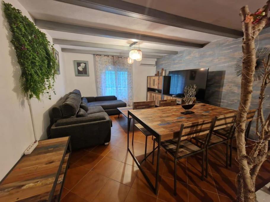 Chalet a 2 kilometros de la playa - 5