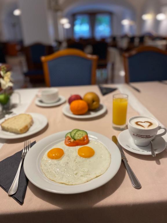 Food and beverages, Fonte Hotel in Gyor