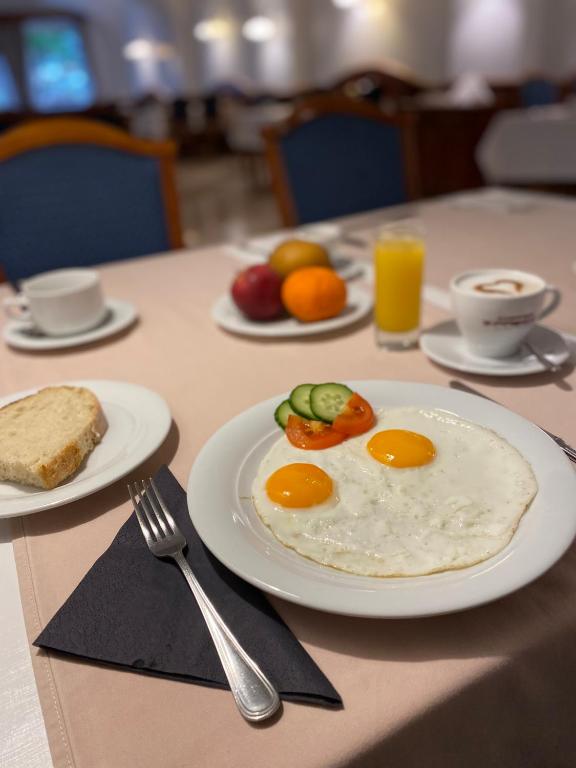 Food and beverages, Fonte Hotel in Gyor