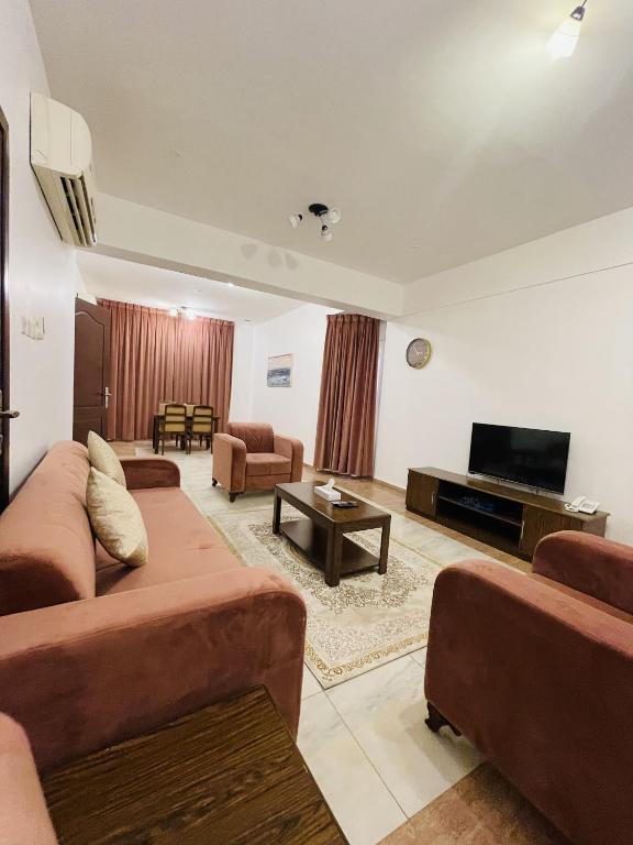 Shared lounge/TV area