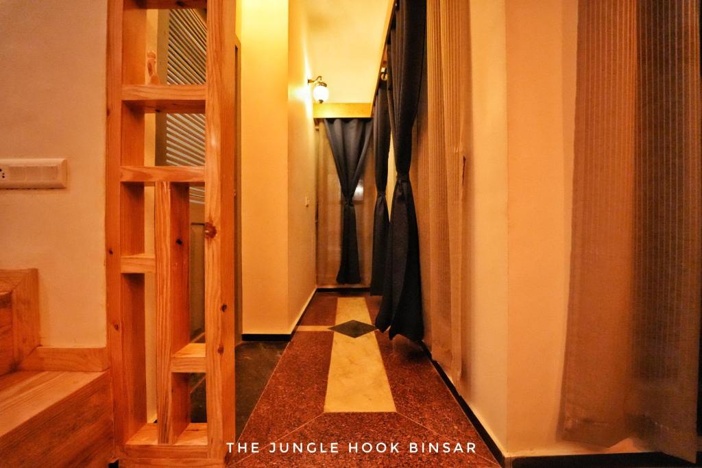 The Jungle Hook Binsar photo