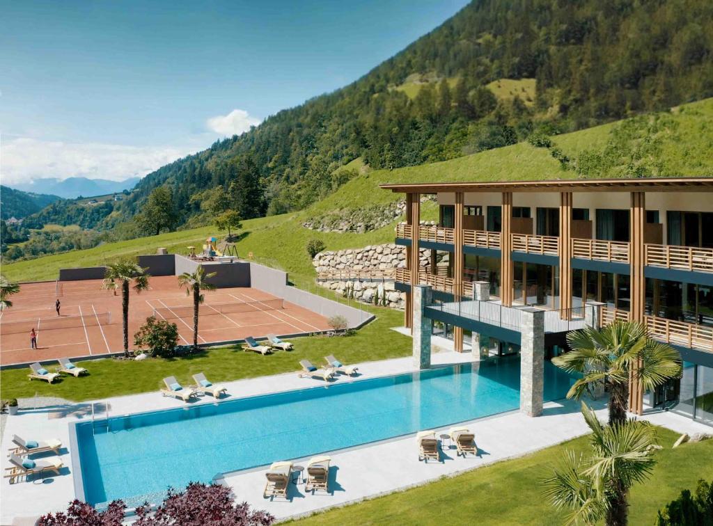 Hotel Sonnenalm - 1