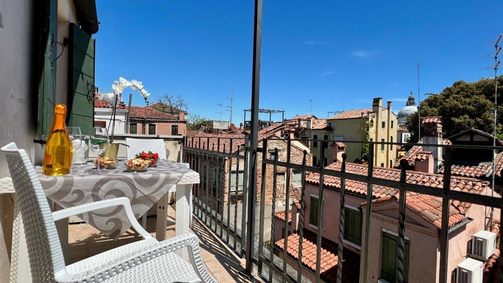 City Apartments Salute-Accademia photo
