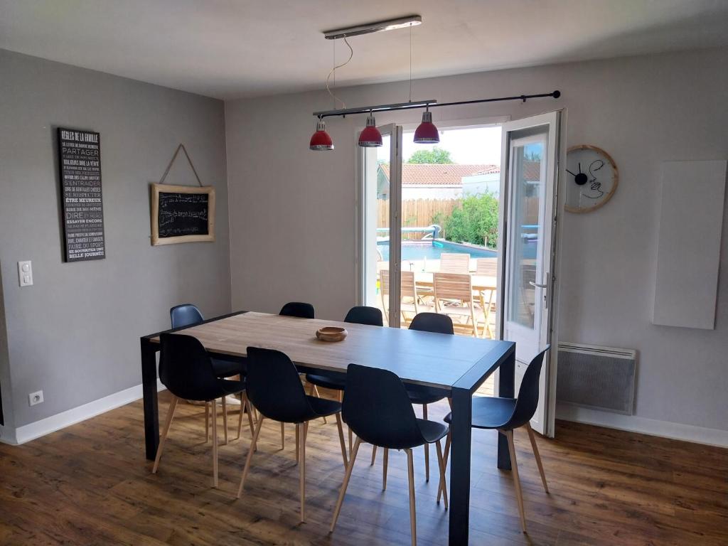 Mimizan Jolie maison moderne avec piscine chauffée 4 Ch et jardin - 5