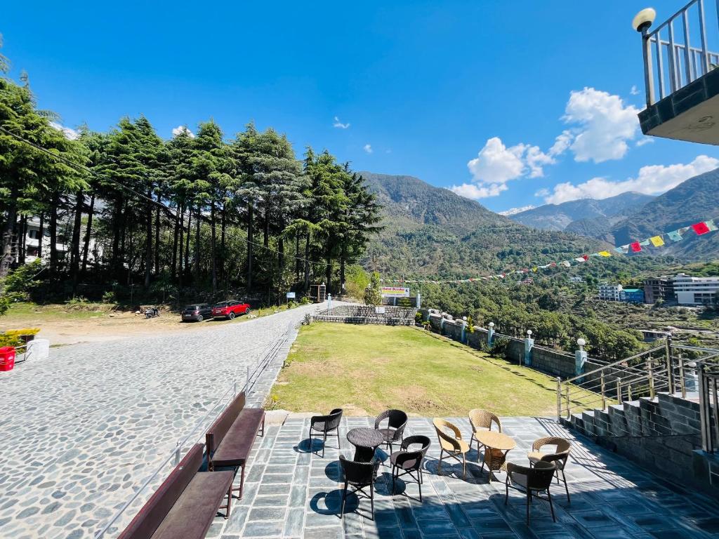OYO 8059 Devdar Resort photo
