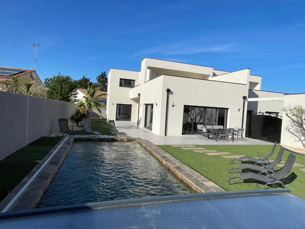Villa Grand Nicolas Bord de Mer - 1