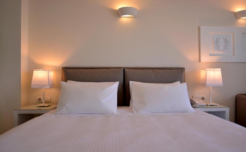 Insula Alba Resort & Spa (Adults Only) — Hotel rooms in Analipsi