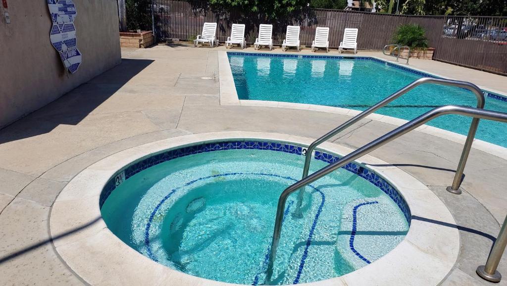 Regency Inn photo
