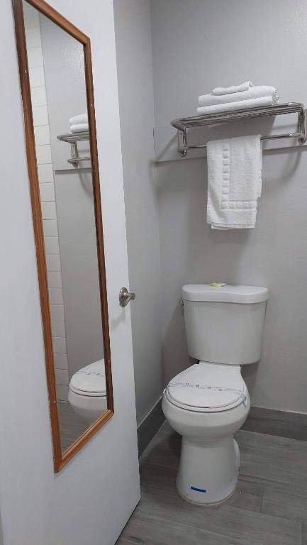 Regency Inn photo