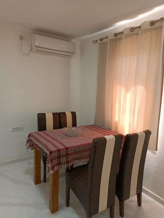 Milos Apartmens - 2