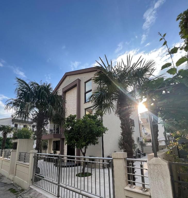 Apartments Villa Stefan - 1