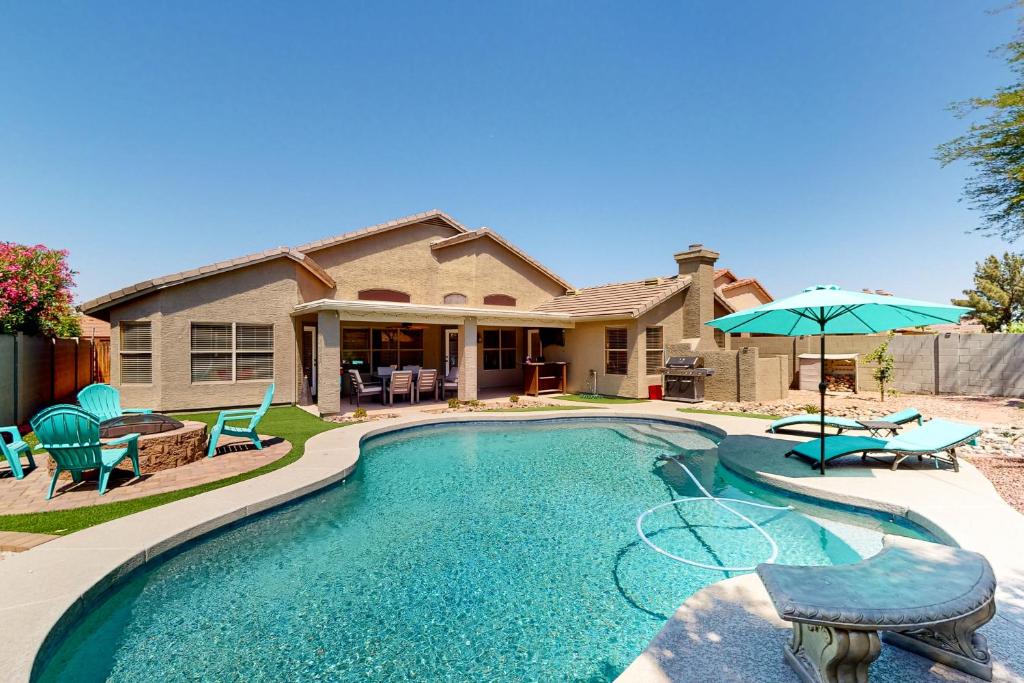 Nestled on Nielson, Gilbert