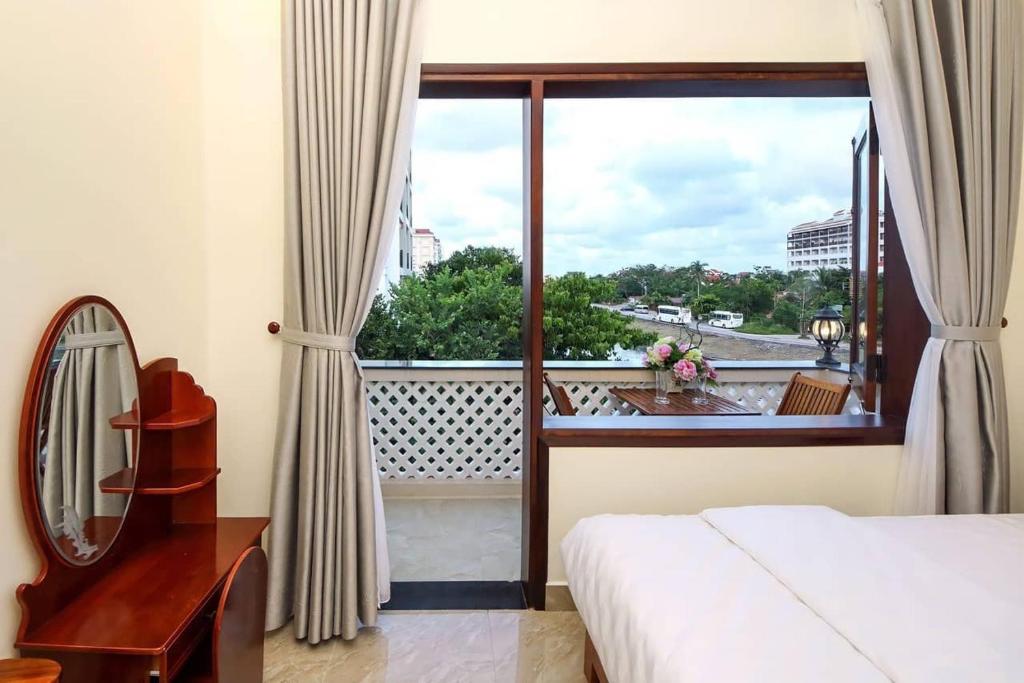 Sun Moon Homestay Hoi An