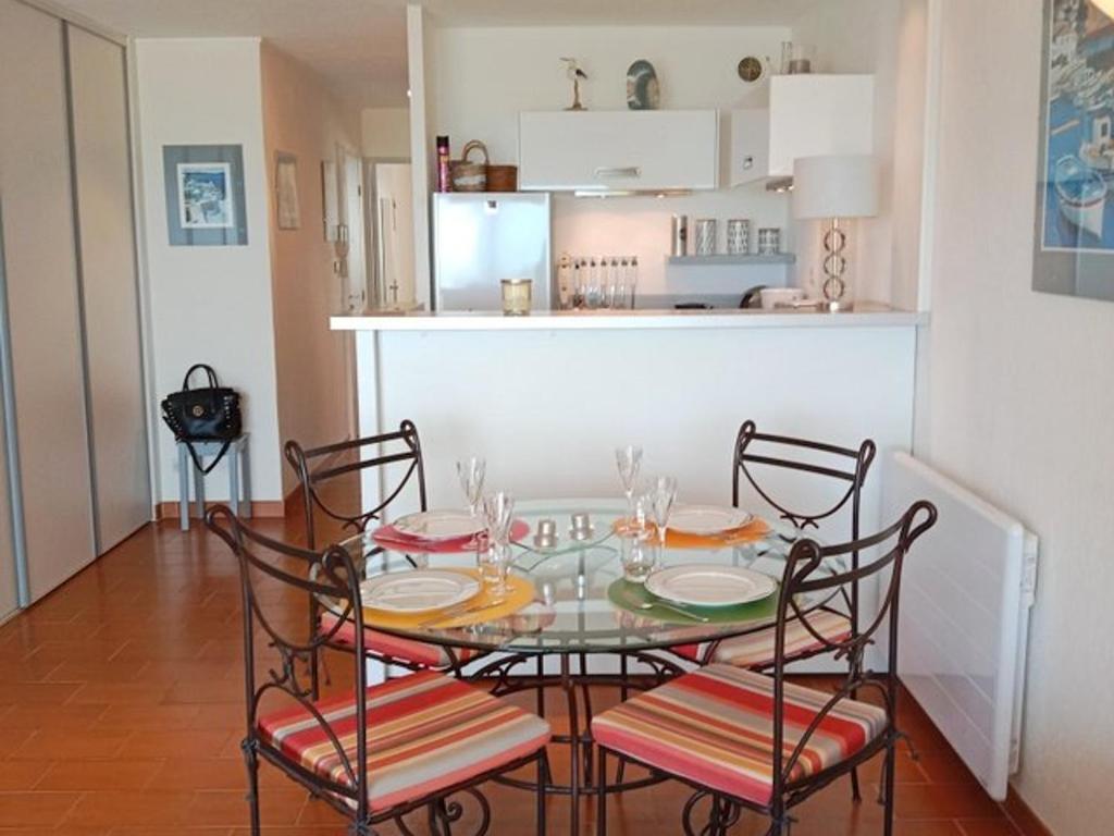 T2 Moderne Vue Mer, 3 Étoiles, Parking Privé, Proche Plage - FR-1-696-40 - 1