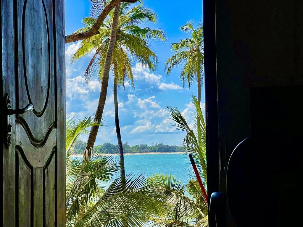 Lazy Bay photo