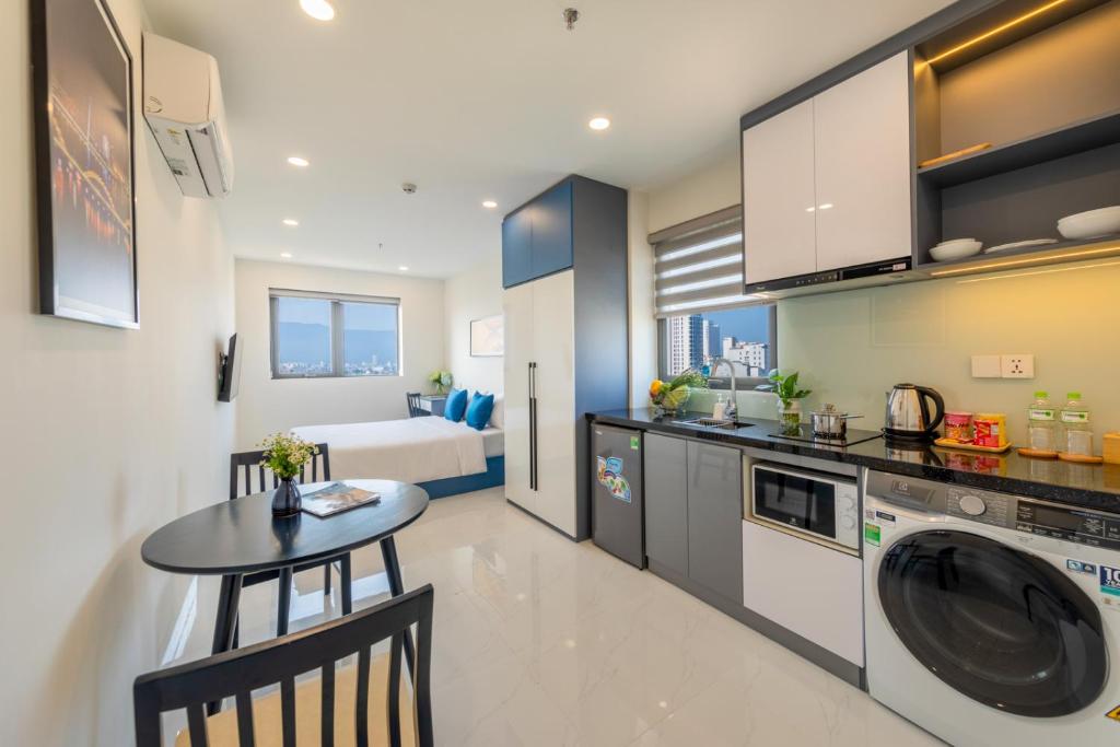 The Home Hotel & Apartment