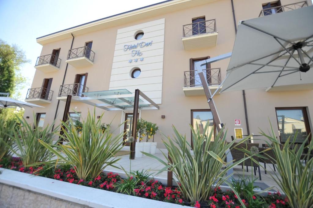 Hotel Dori — Hotel in Peschiera del Garda