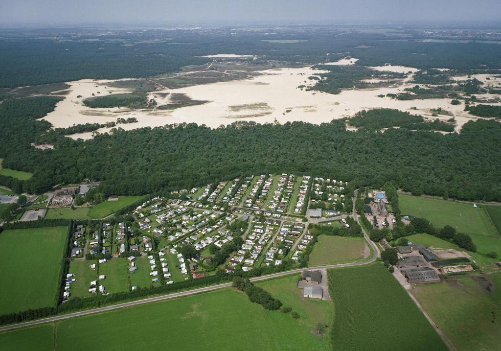 Holiday park Duinhoeve — Hotel in Udenhout