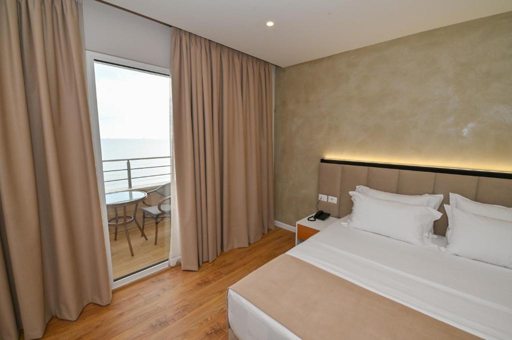 Hotel Zanzi — Hotel rooms in Durres, Durres