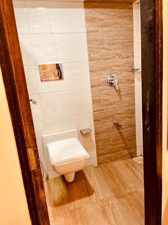 Hotel Embassy Park mumbai photo