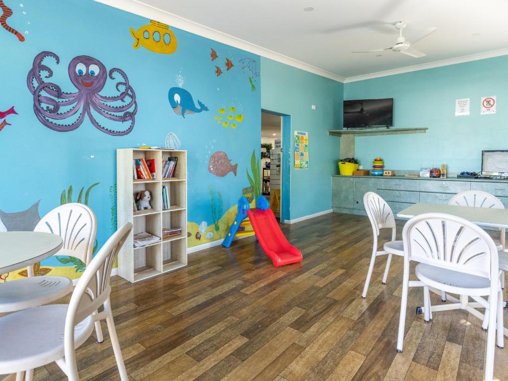 NRMA Bowen Beachfront Holiday Park photo