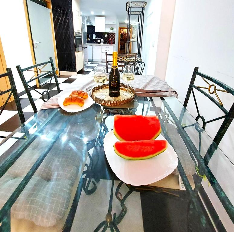 ELEGANT 3 BEDROOMS, Wifi free - 5