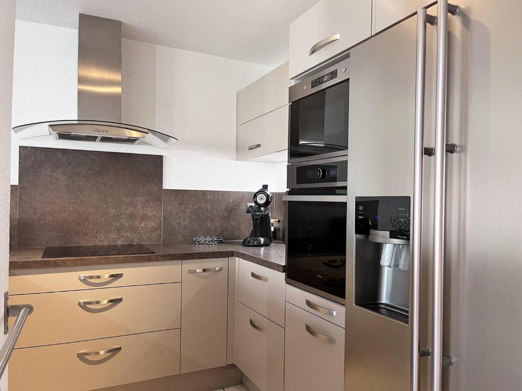Appartement climatisé avec piscine, terrasse et parking - 6 couchages, près de la plage - FR-1-251-451 - 5