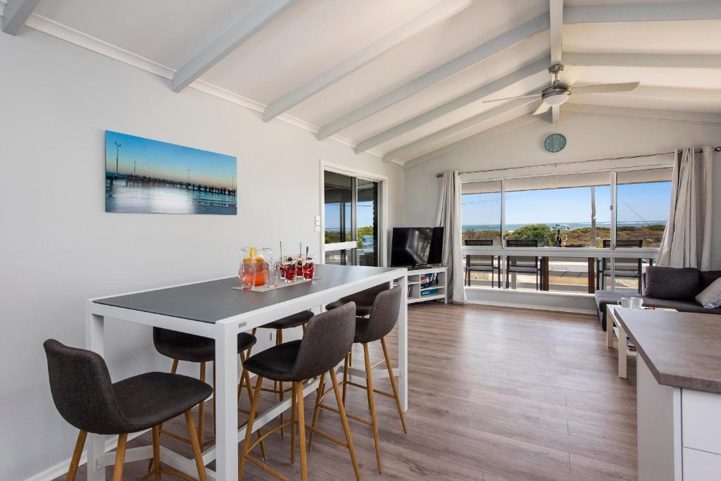 Sunset View- Ocean Views, Lancelin