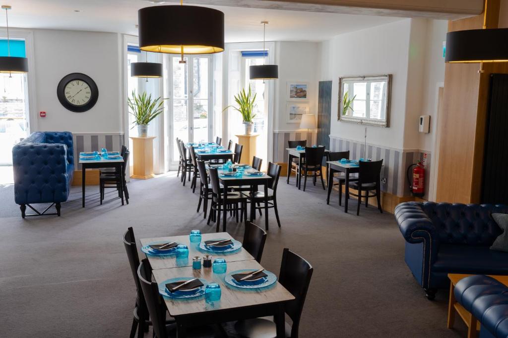 Carlton Hotel - photo 3