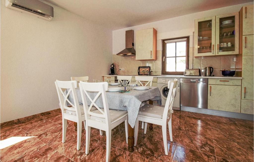 Beautiful Home In Orihuela - 5