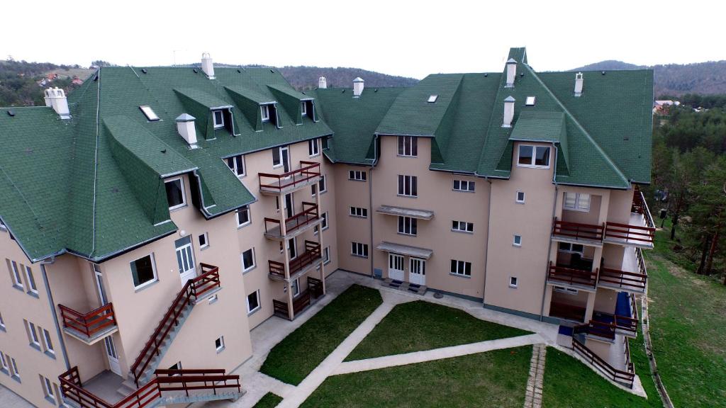 Helena Apartments - 5