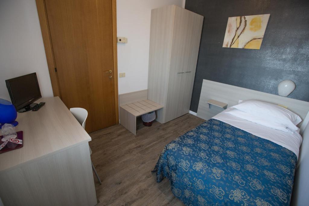 Hotel Rossi photo