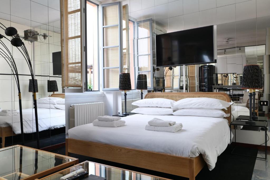 Elegant Terrace Suite - 4