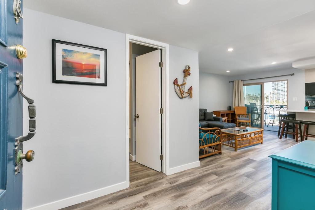 308B - Beautiful Harbor Ocean Retreat, Oceanside