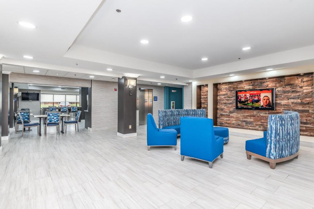 Days Inn & Suites by Wyndham Prattville-Montgomery photo