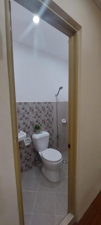 Fully Furnished Home w/ 3BR near 3rd Bridge CCLEX photo